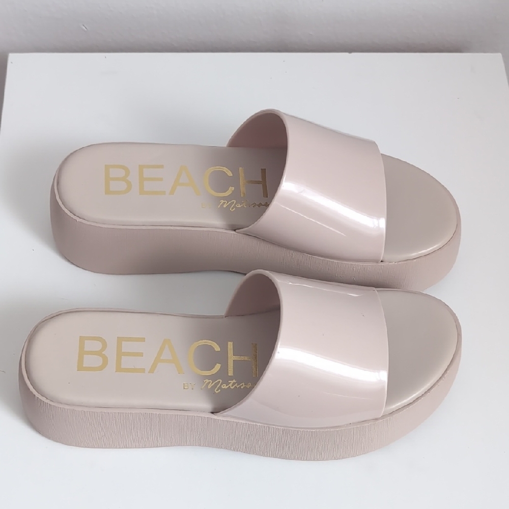Beach by Matisse Women's Tan Slide Sandals